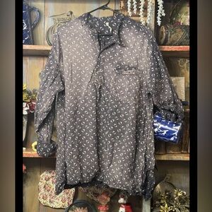 Magnolia Pearl Tunic Faded Navy/White Floral & Dot mending, patches, NICE!